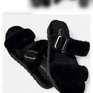 Koolaburra Black Fuzzy Slides with Buckles